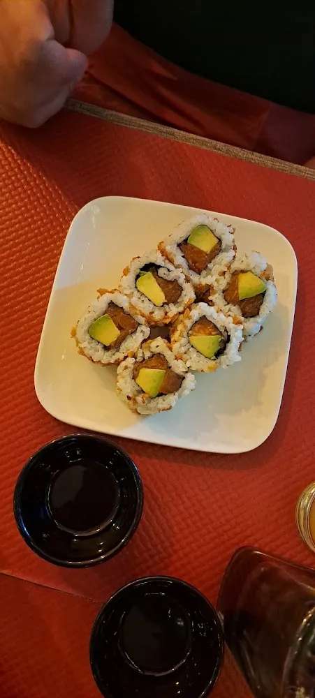 Onion Rolls Saumon Avocat